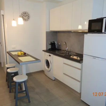 Great First Line Of Las Canteras Beach Apartment